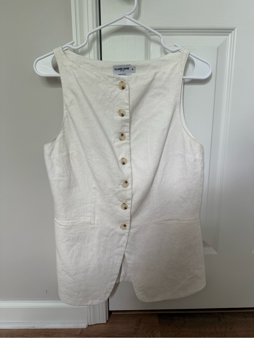 Claire Rose x Na-kd white 100% linen vest